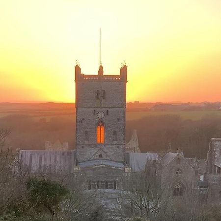 St Davids Gin & Kitchen - The Cathedral Villas المظهر الخارجي الصورة