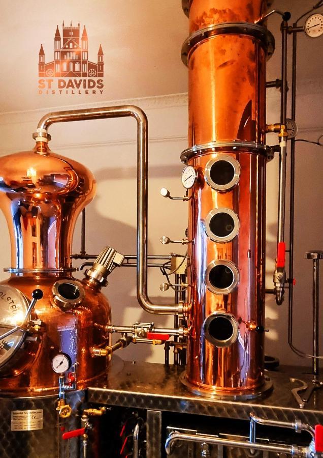 St Davids Gin & Kitchen - The Cathedral Villas المظهر الخارجي الصورة